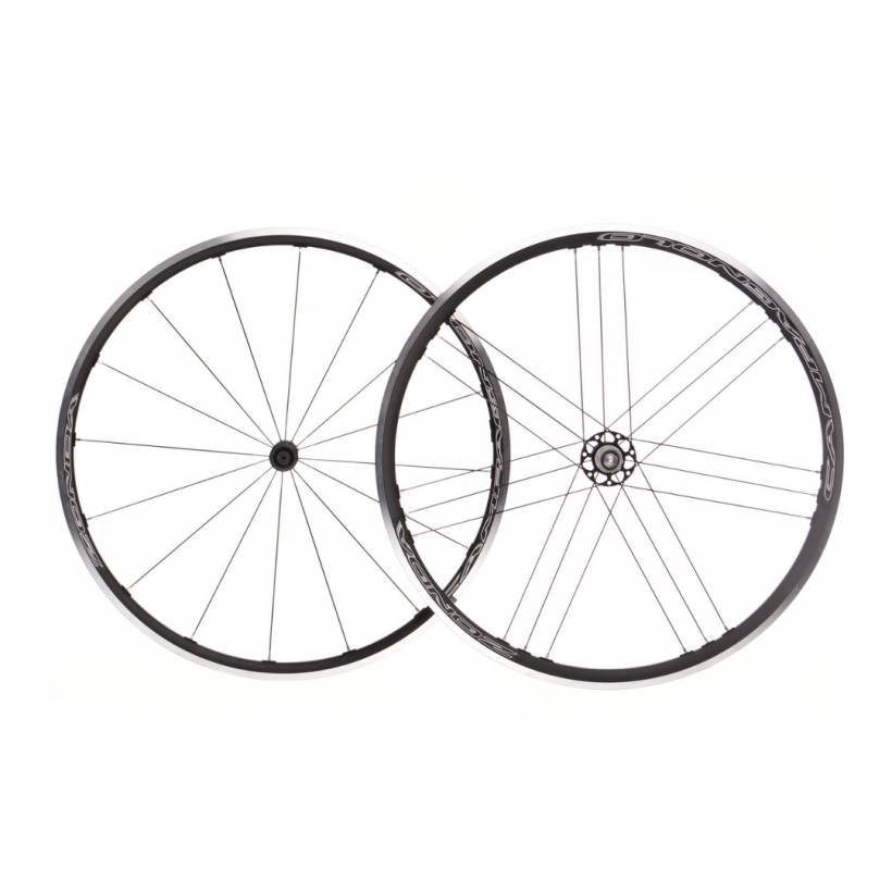 Capa preta Shimano do conjunto de rodas Zonda C17