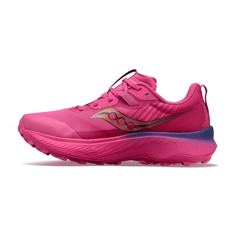 Black and hotsell pink saucony shoes